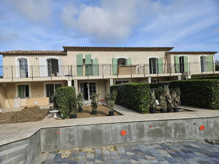 Rénovation villa et extérieur — RenovIntérieur